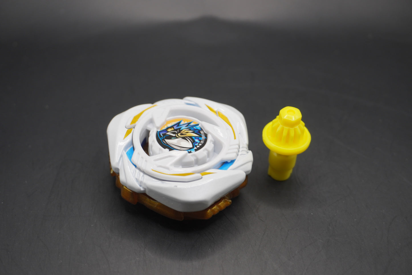 BeyLocker Special #6 - Competitive  Deck Set - Takara Tomy